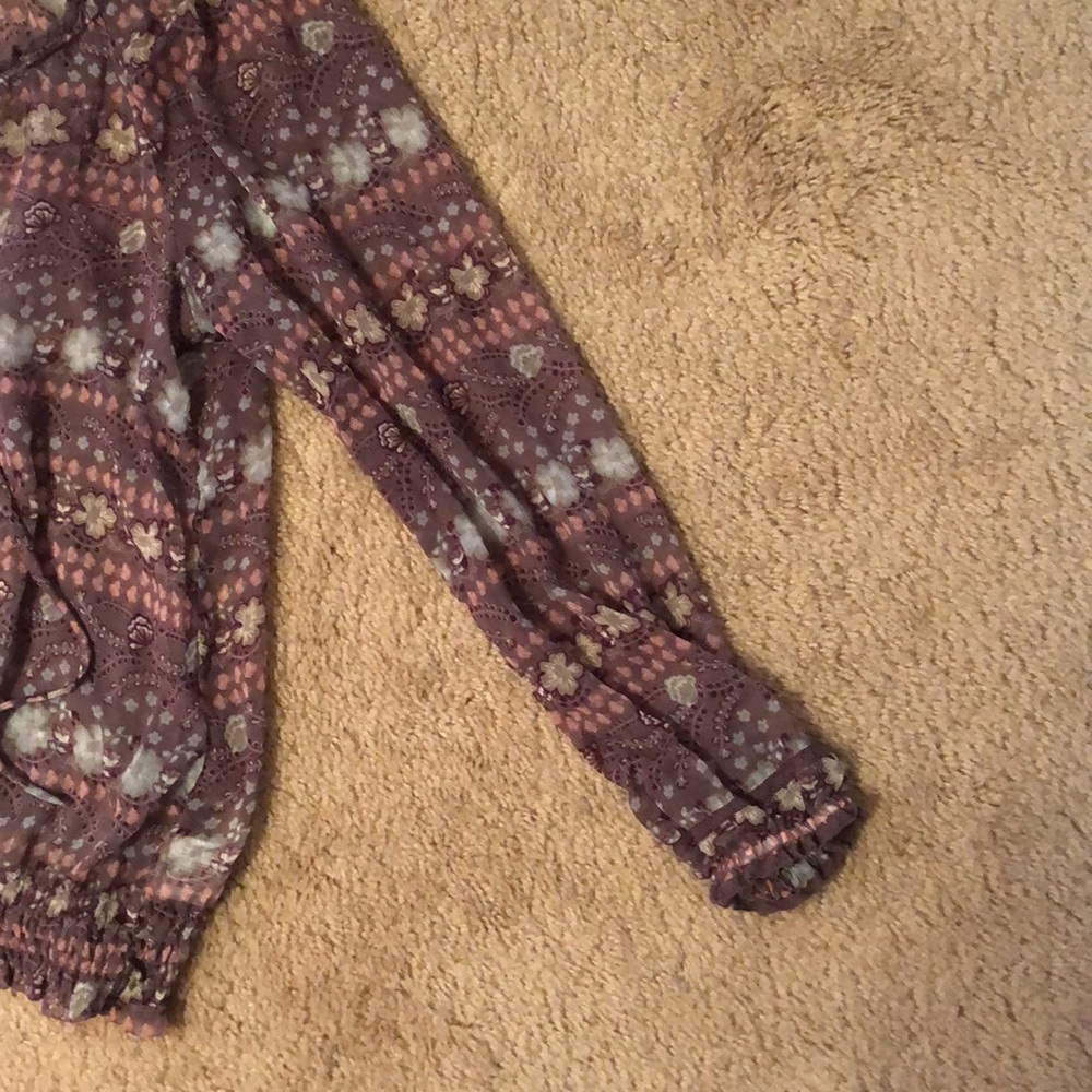 Top - Picture 2 of 4